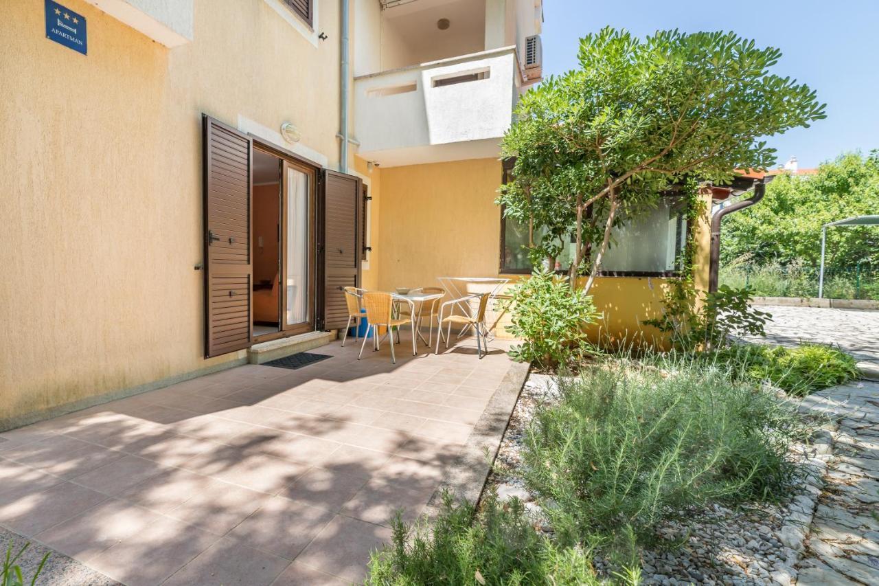 Marina Apartment Baska  Luaran gambar