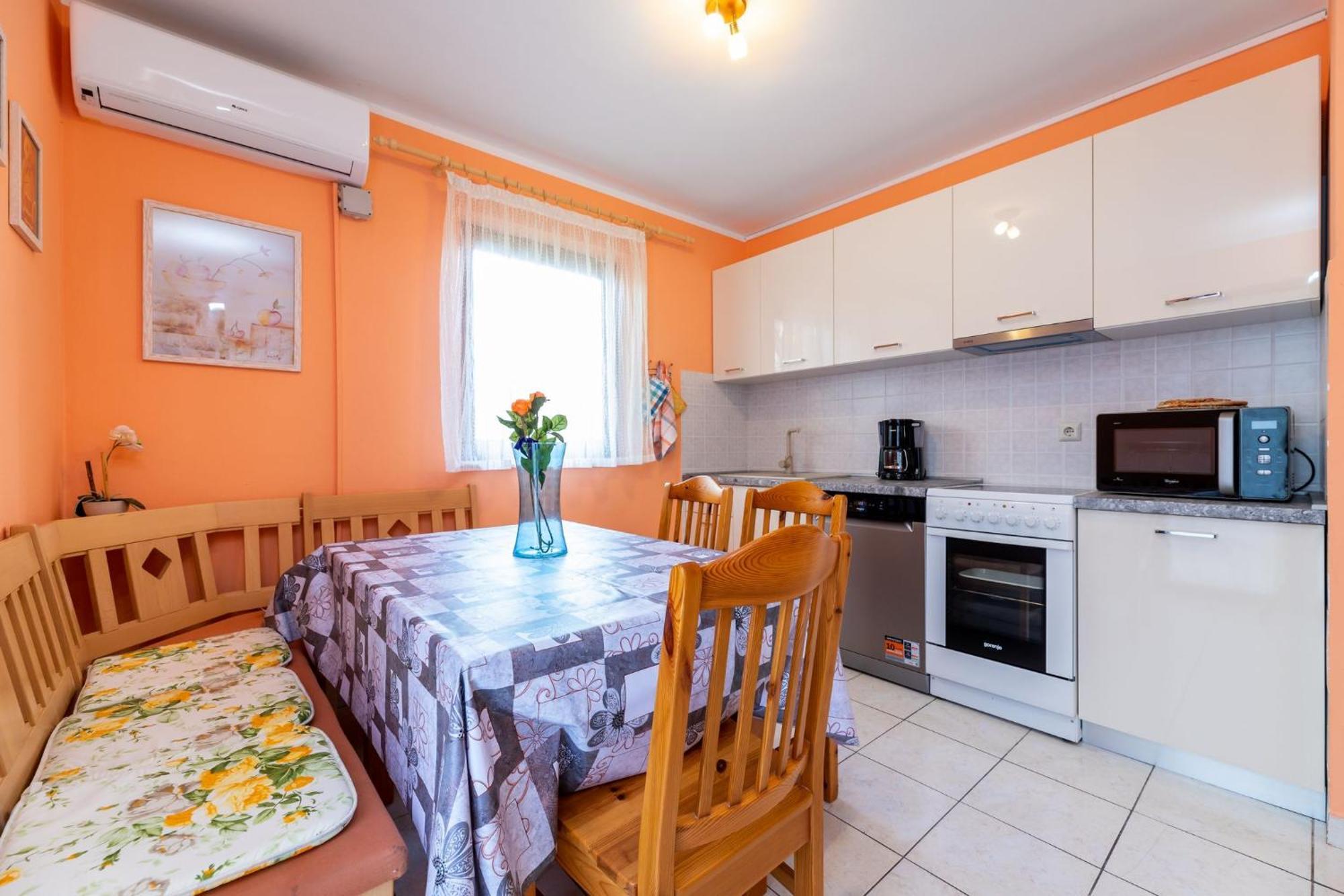 Marina Apartment Baska  Luaran gambar