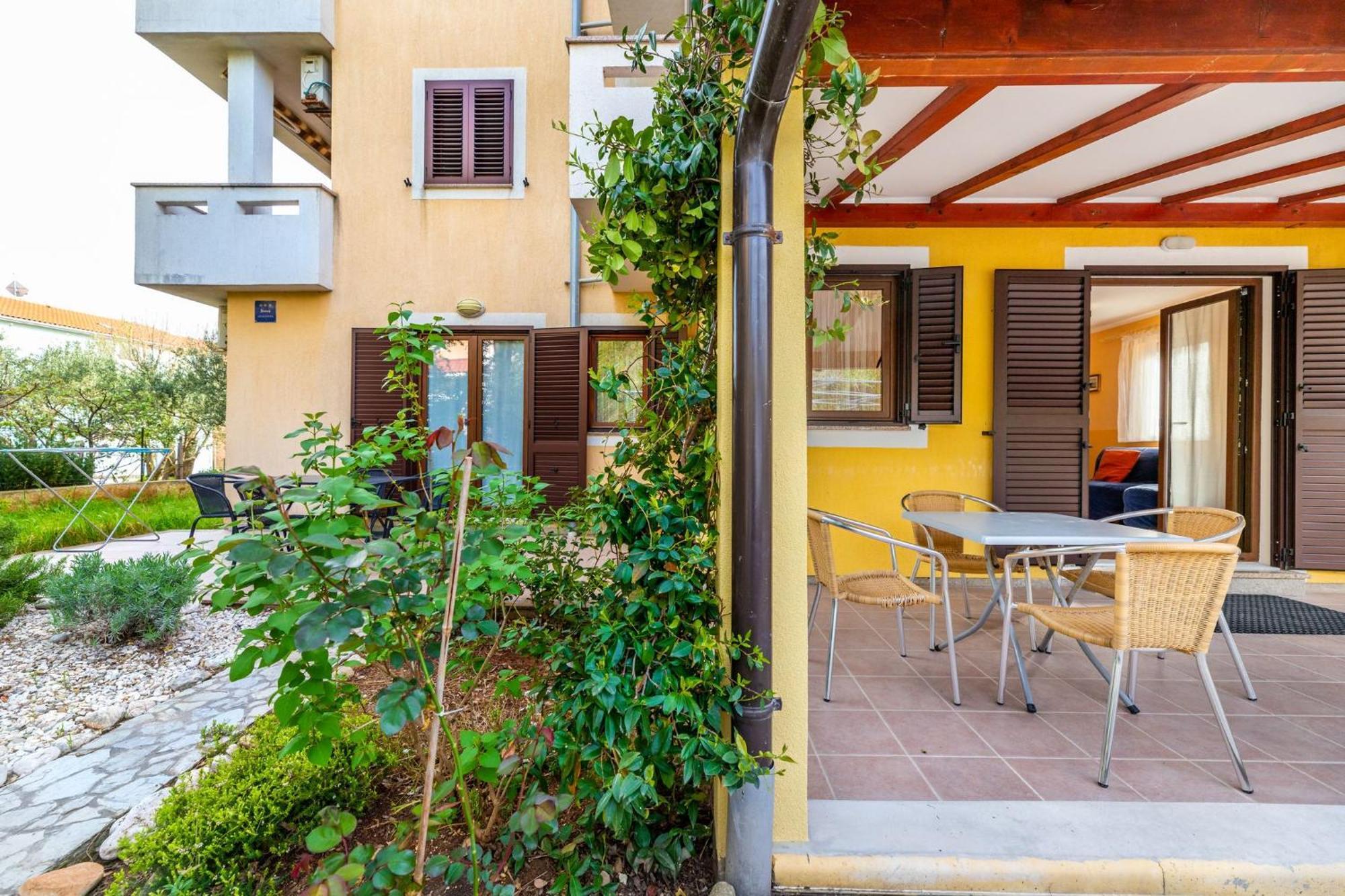 Marina Apartment Baska  Luaran gambar